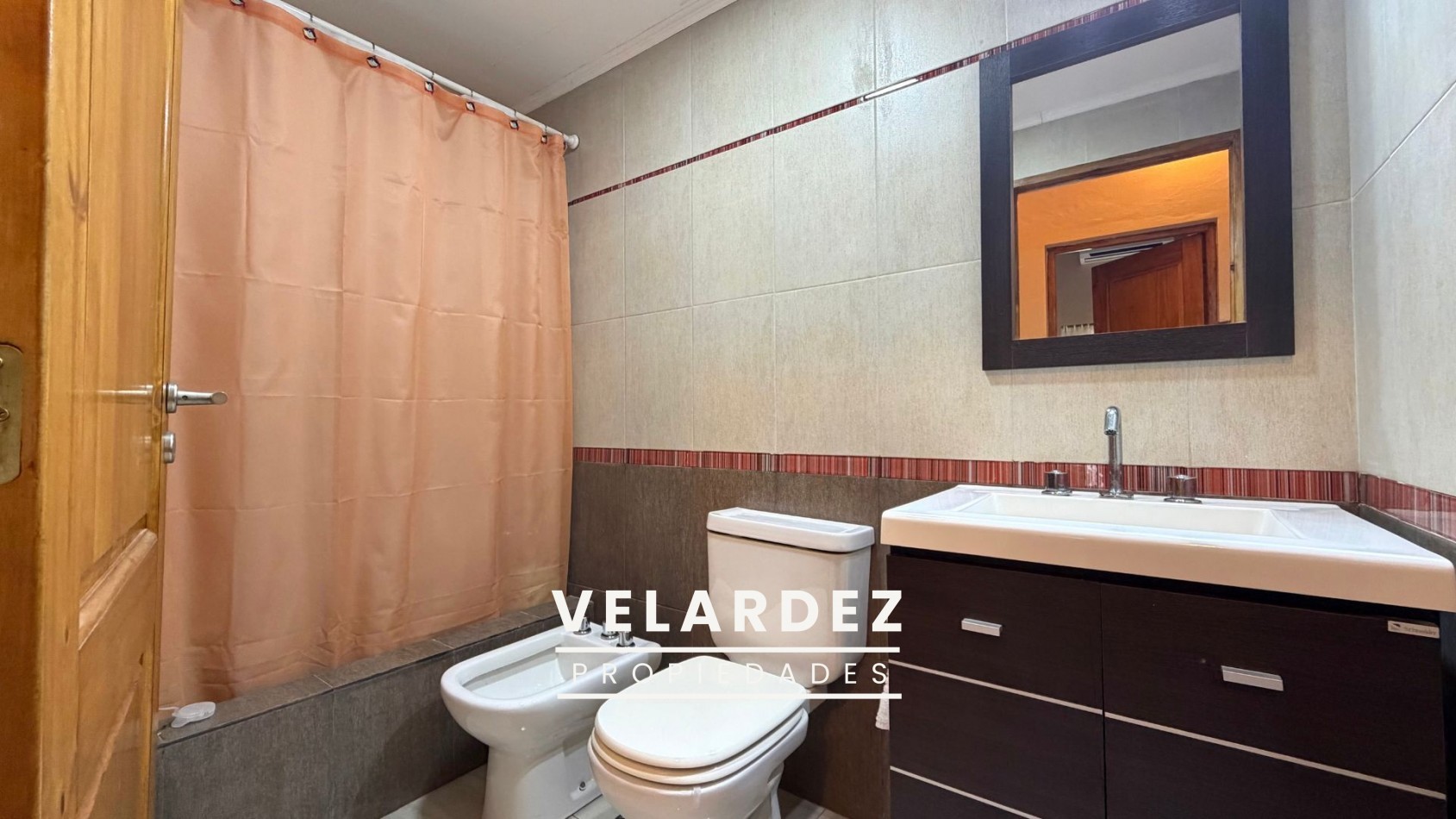 Casa en Venta en Pinamar - Barrio Nayades