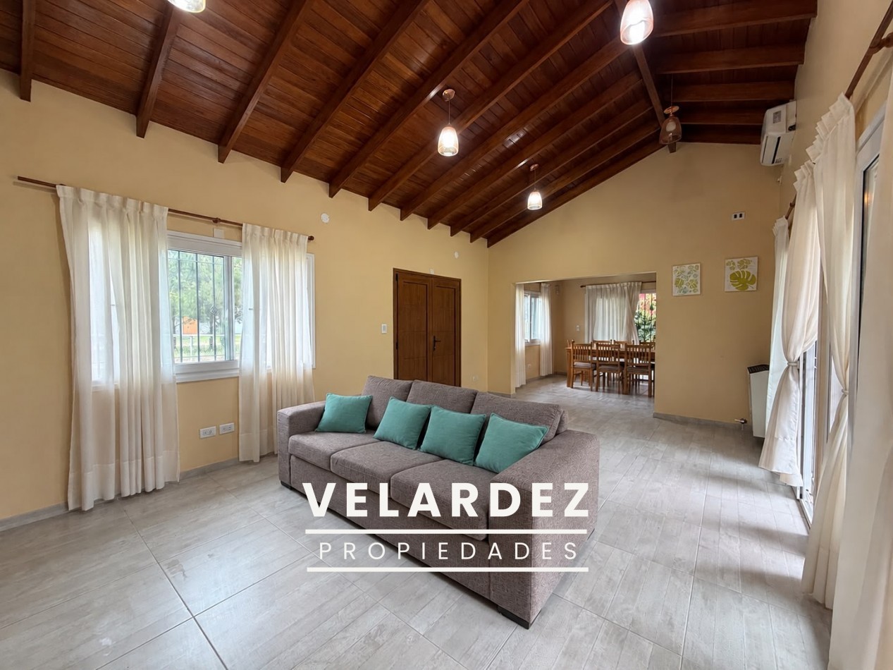 Casa en Venta en Pinamar - Barrio Nayades