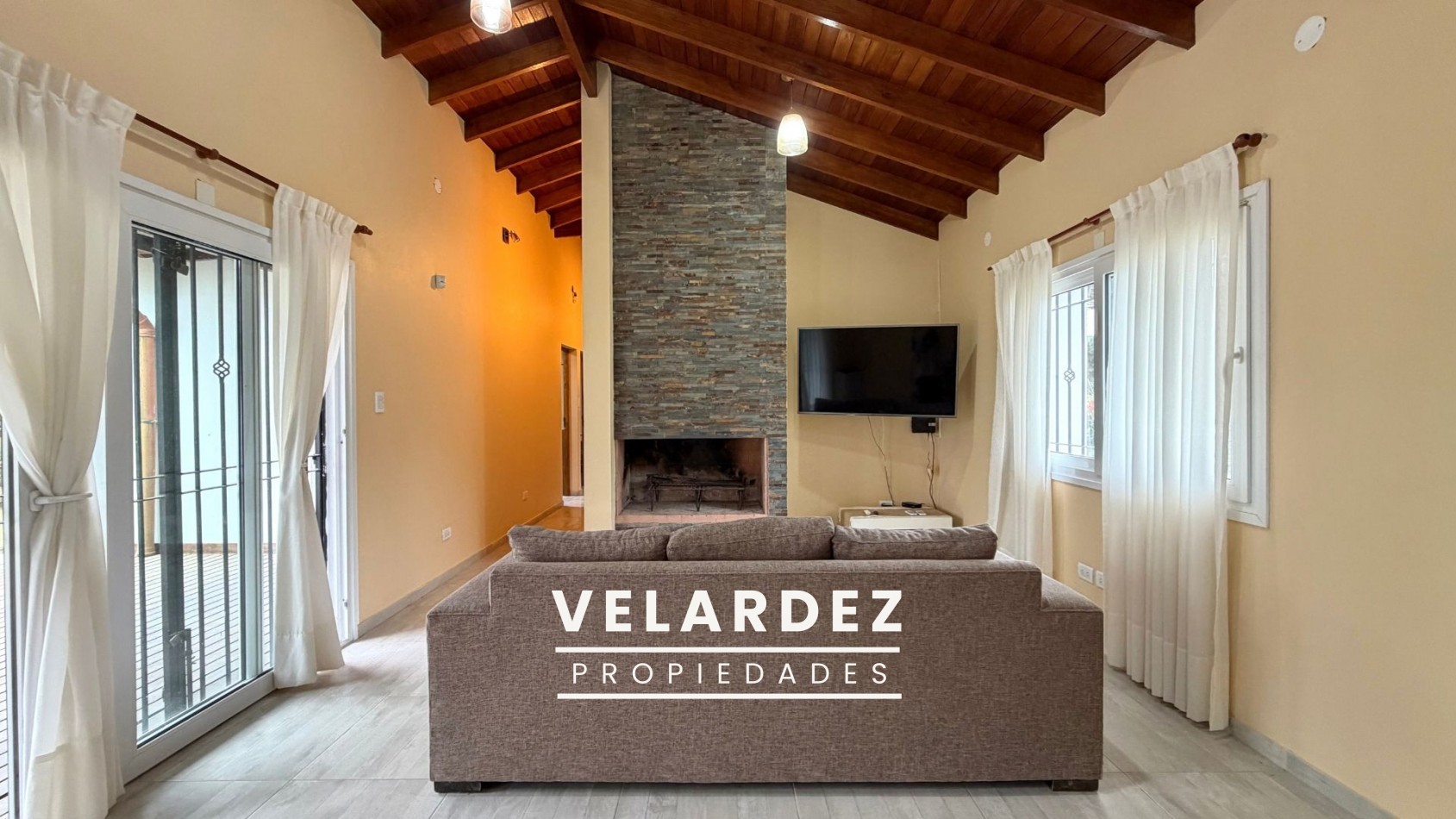 Casa en Venta en Pinamar - Barrio Nayades